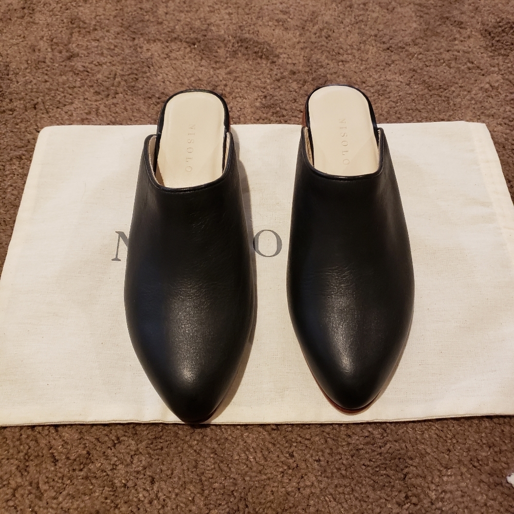 Nisolo Mariella Mules in Noir size 6